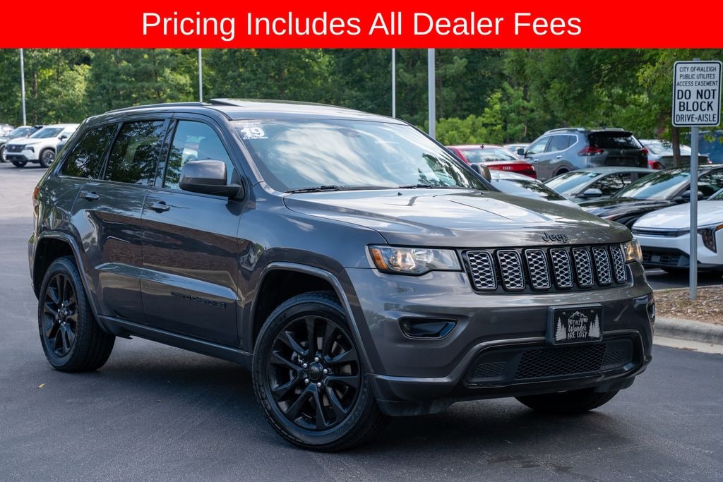 Used 2019 Jeep Grand Cherokee Altitude SUV