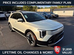 2027 Kia Niro SX Touring SUV