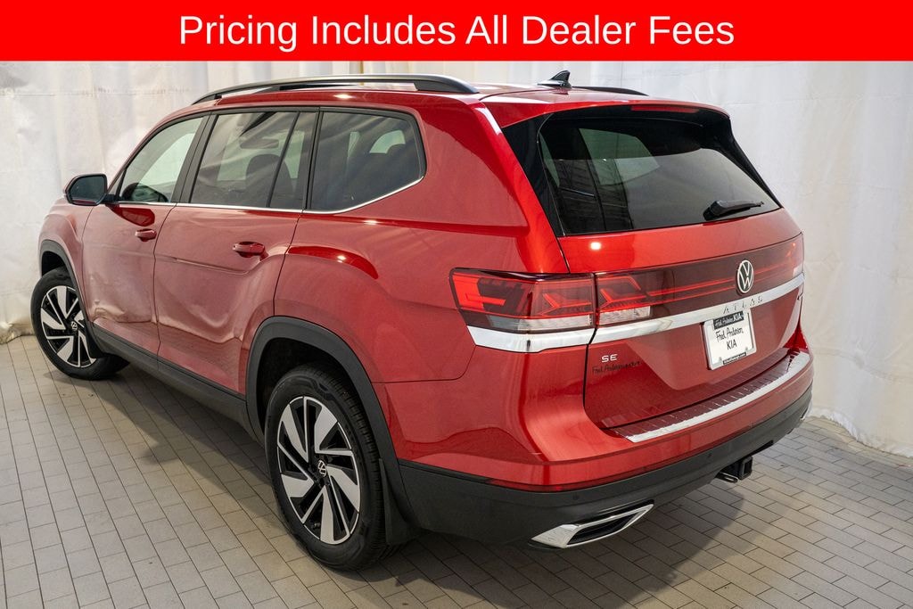 Used 2024 Volkswagen Atlas 2.0T SE w/Technology SUV
