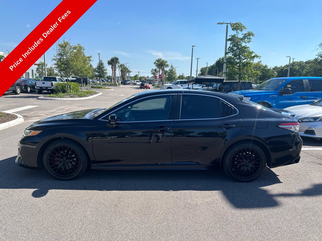 Used 2019 Toyota Camry SE Sedan