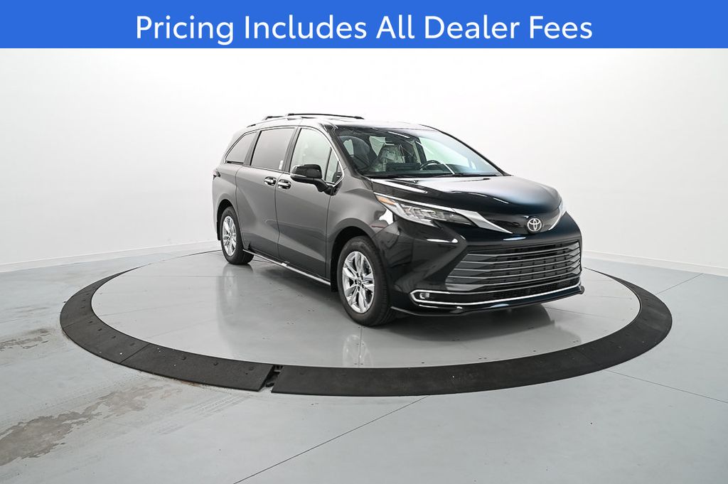 New 2026 Toyota Sienna Limited Minivan/Van