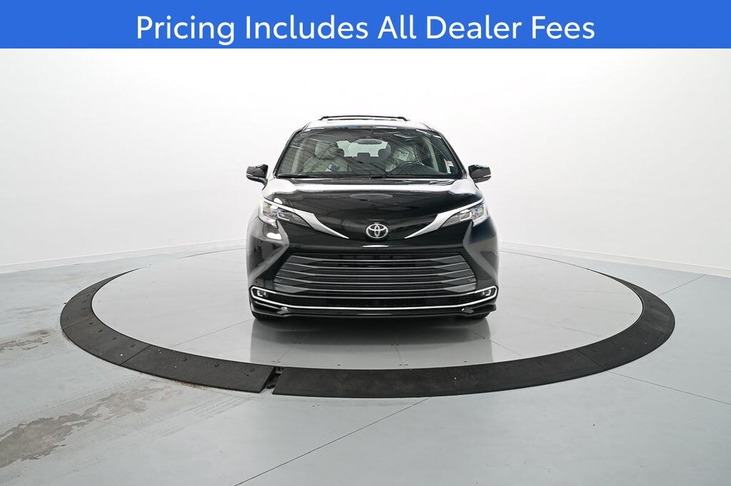 New 2026 Toyota Sienna Limited Minivan/Van