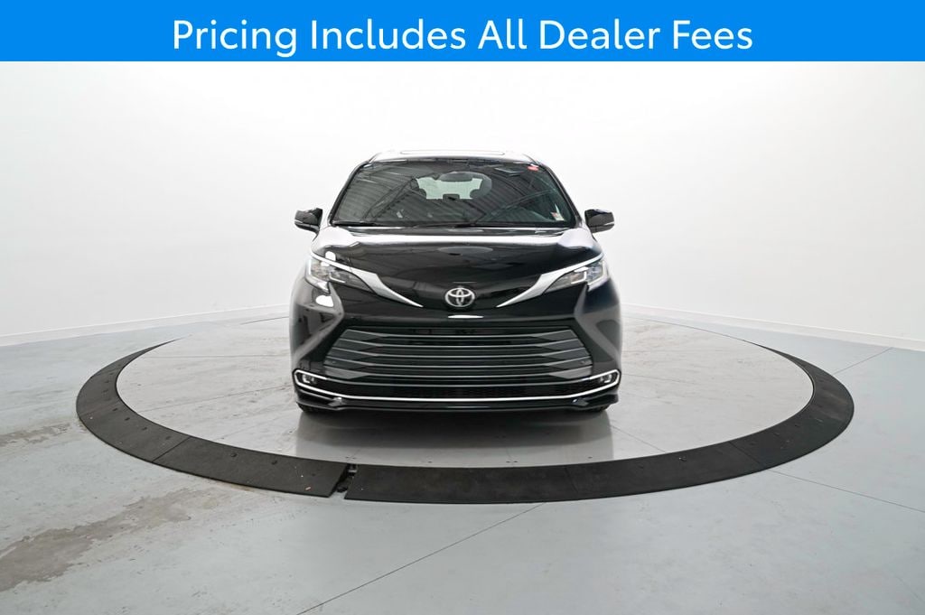 New 2026 Toyota Sienna Limited Minivan/Van