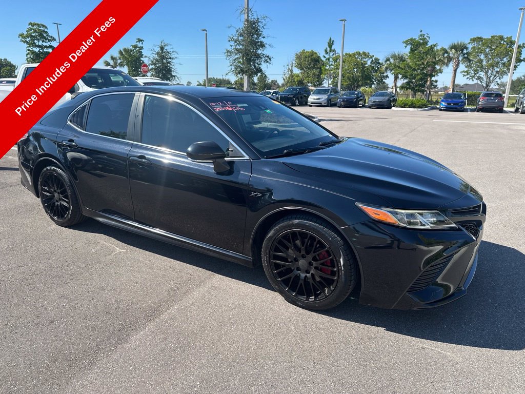 Used 2019 Toyota Camry SE Sedan