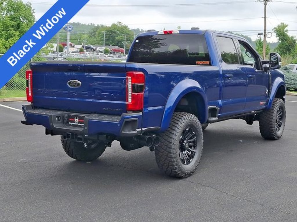 New 2026 Ford F-250 XLT Black Widow Truck Crew Cab