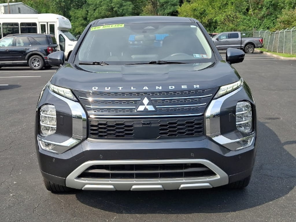 Used 2024 Mitsubishi Outlander SUV
