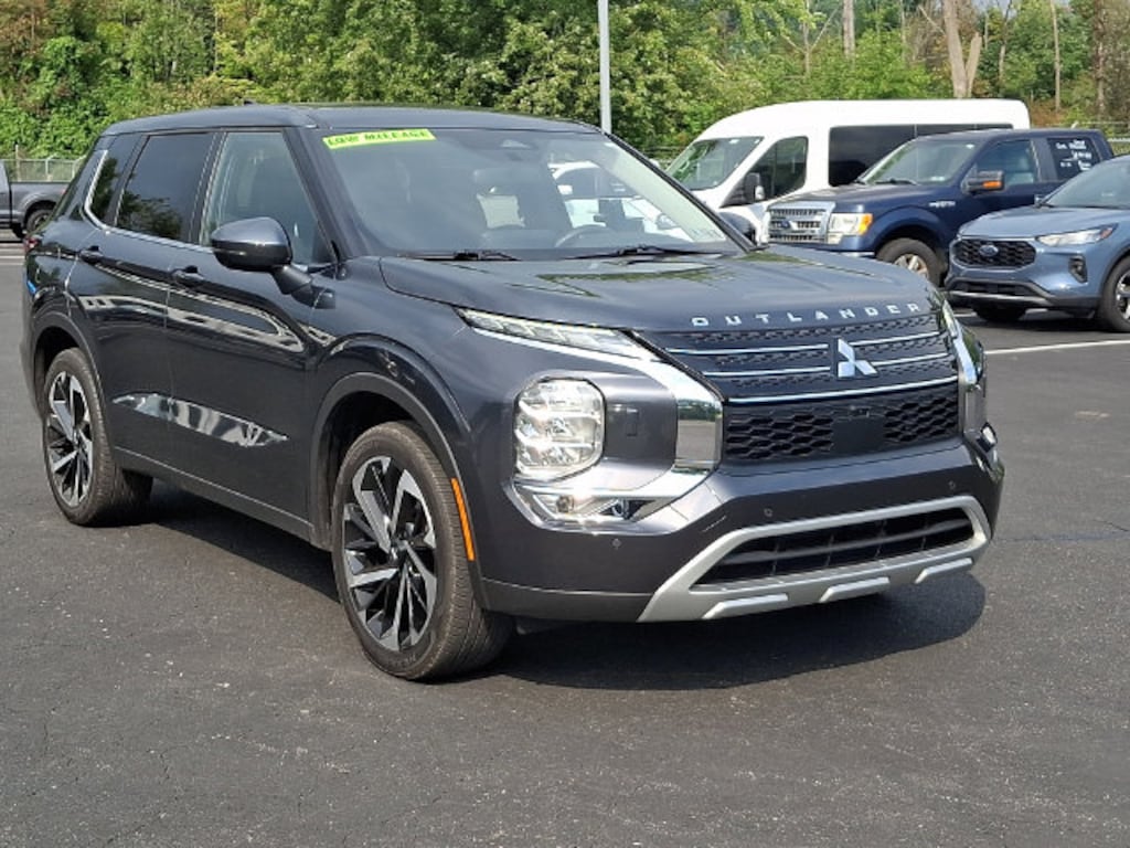 Used 2024 Mitsubishi Outlander SUV