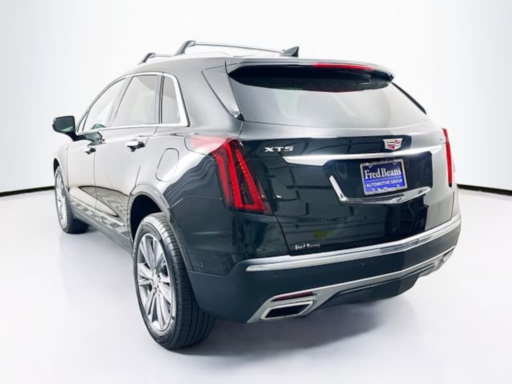 New 2026 CADILLAC XT5 Premium Luxury SUV