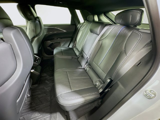 2026 Cadillac LYRIQ Luxury - Photo 19
