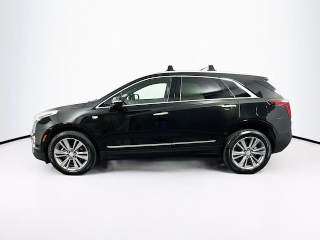 New 2026 CADILLAC XT5 Premium Luxury SUV