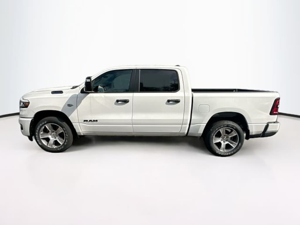 New 2026 Ram 1500 Express Pickup