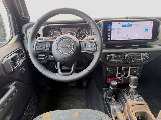 2025 Jeep Gladiator Willys - Photo 19