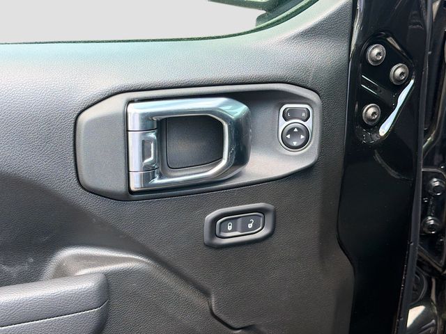 2025 Jeep Gladiator Willys - Photo 20
