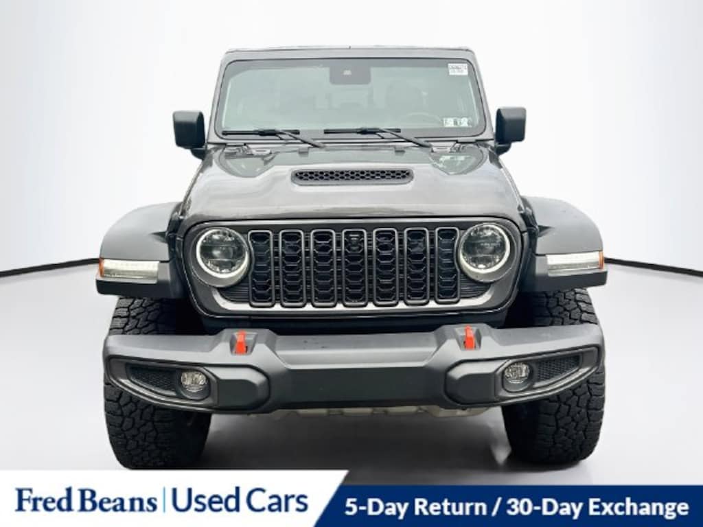 Used 2024 Jeep Gladiator Mojave Truck Crew Cab