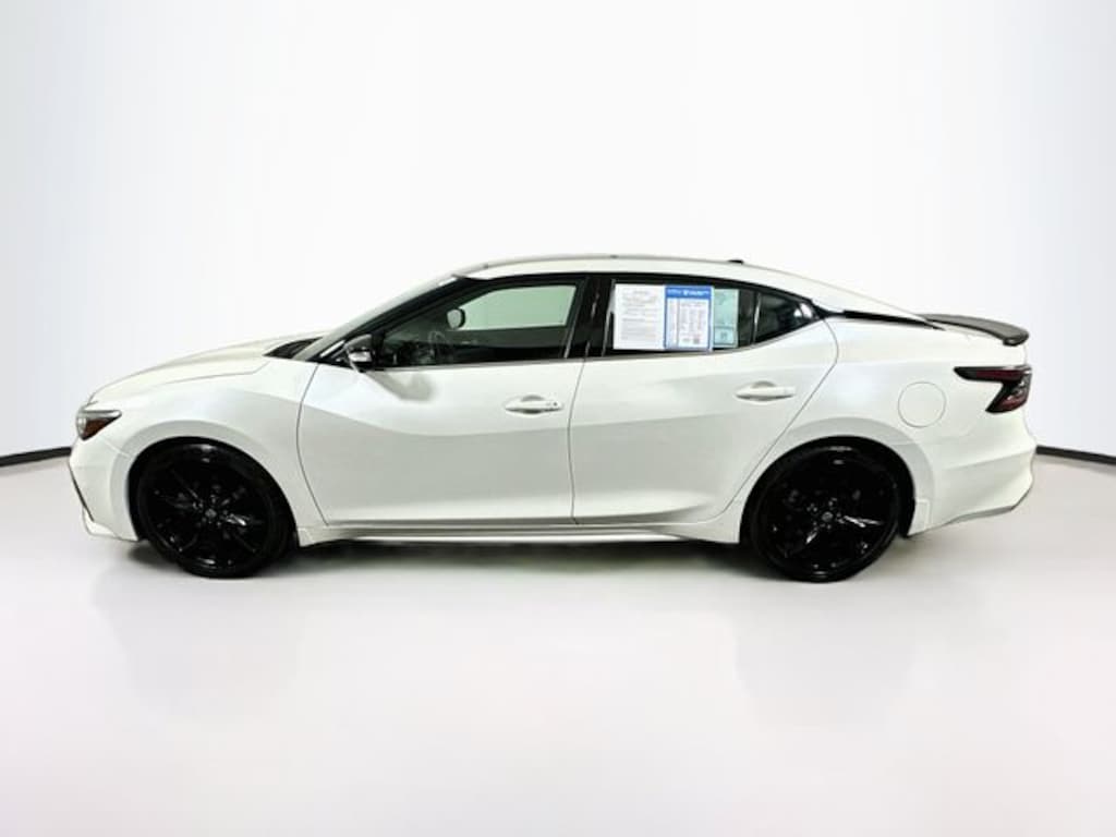 Used 2023 Nissan Maxima SR Sedan