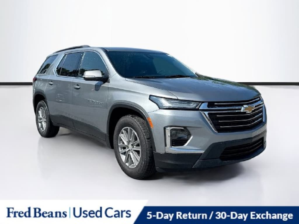 Used 2023 Chevrolet Traverse LT SUV