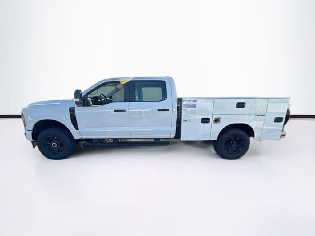 New 2026 Ford F-350 XL Truck Crew Cab