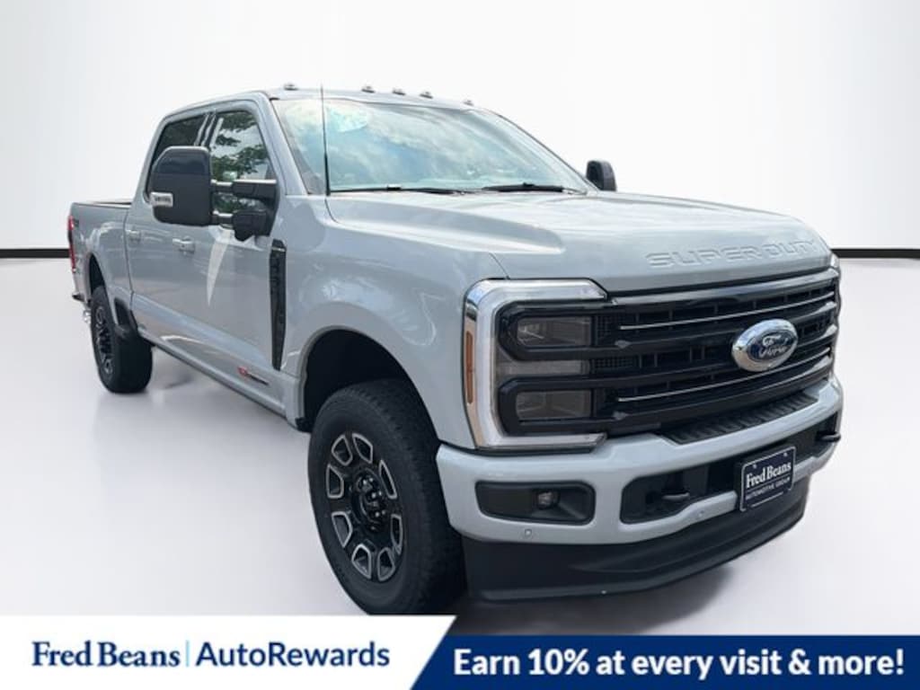 New 2026 Ford F-350 Platinum Truck Crew Cab