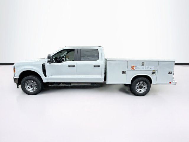 New 2027 Ford F-350 Chassis XL Truck Crew Cab
