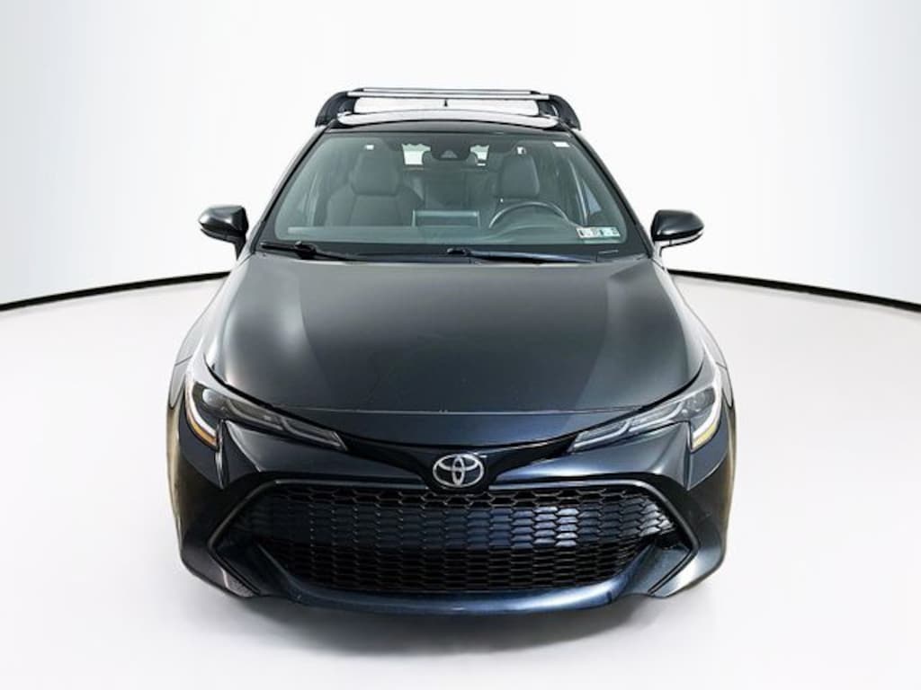 Used 2022 Toyota Corolla Hatchback SE Hatchback