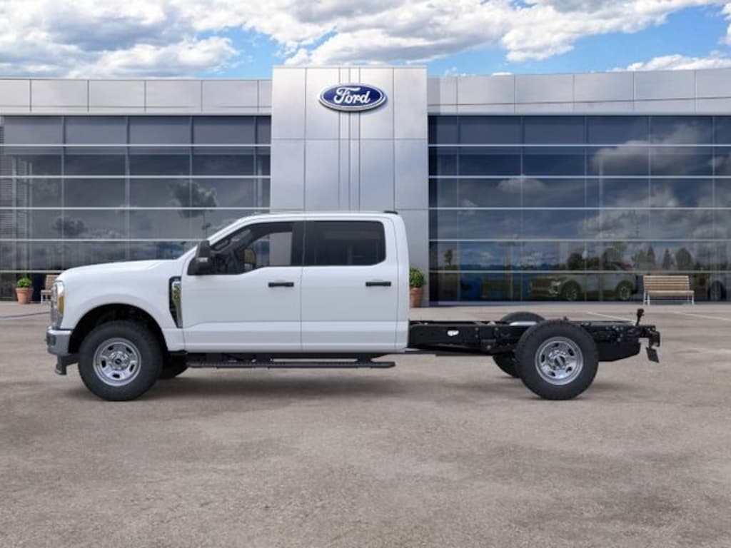 New 2026 Ford Chassis Cab TRUCK