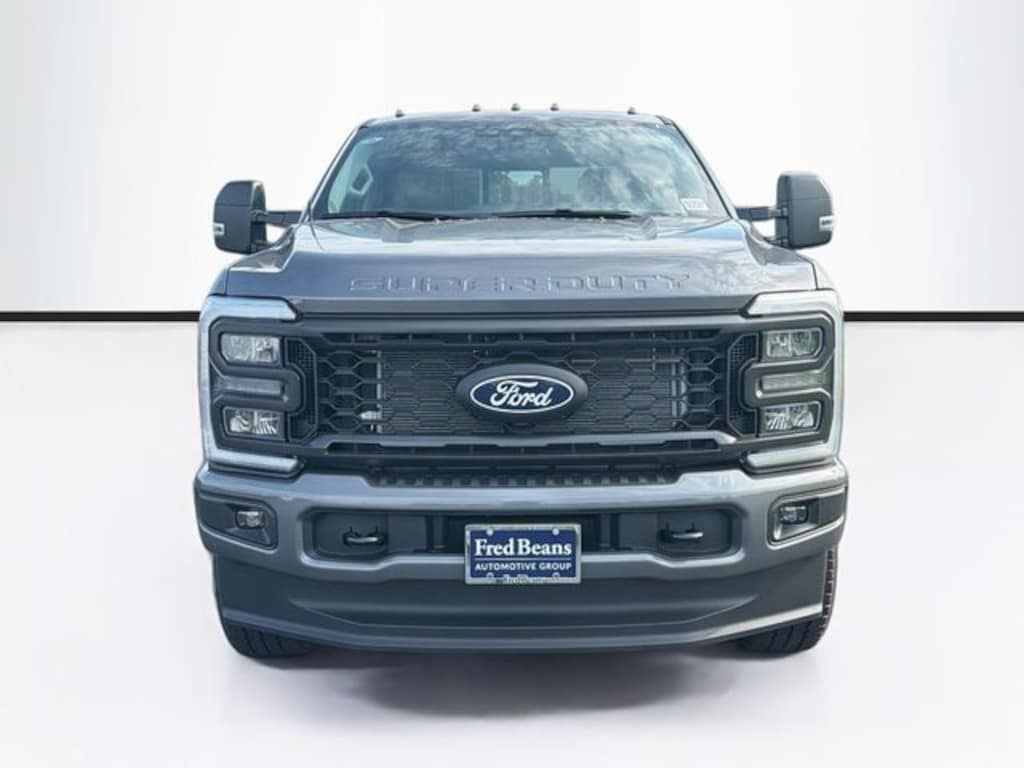 New 2027 Ford Super Duty TRUCK