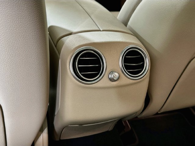 2022 Mercedes-Benz GLC GLC300 - Photo 30