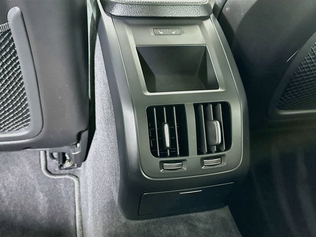2019 Volvo S90 Momentum - Photo 30