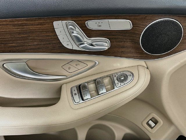 2022 Mercedes-Benz GLC GLC300 - Photo 22