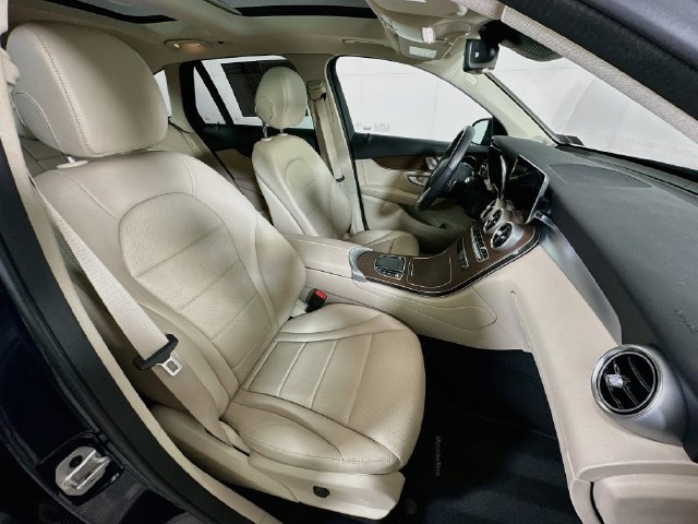 2022 Mercedes-Benz GLC GLC300 - Photo 33