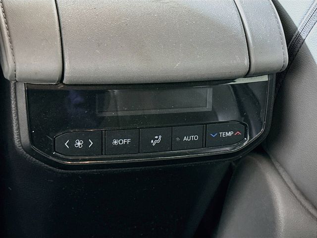 2021 Toyota Highlander XLE - Photo 29