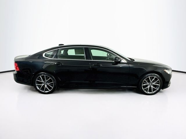2019 Volvo S90 Momentum - Photo 10