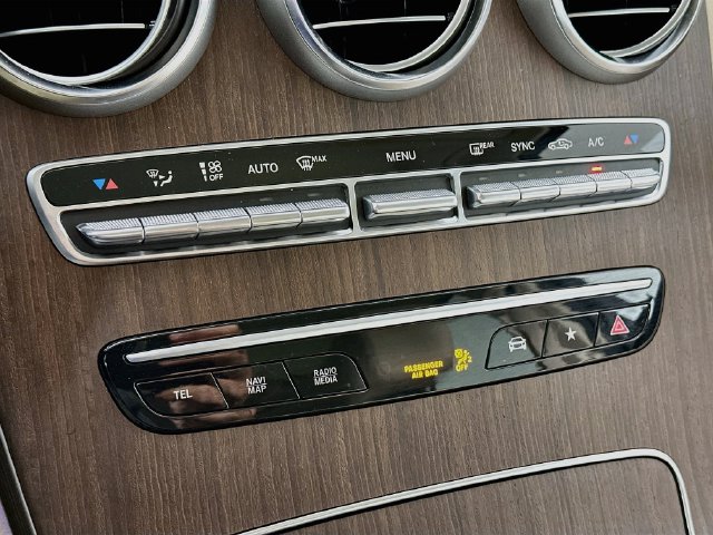 2022 Mercedes-Benz GLC GLC300 - Photo 19