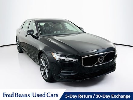 2019 Volvo S90 T6 Momentum