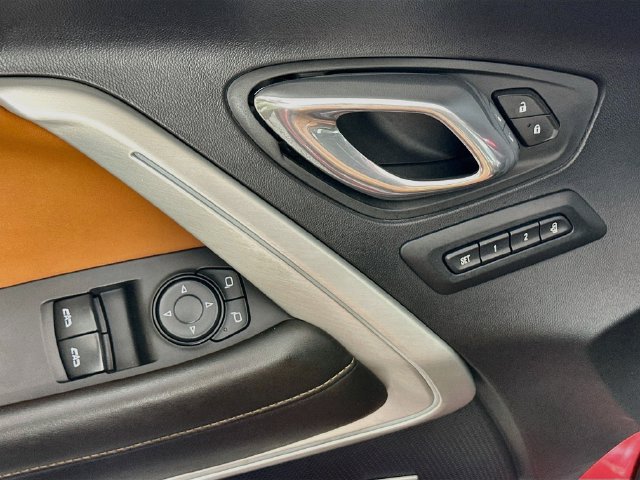 2016 Chevrolet Camaro 2LT - Photo 22