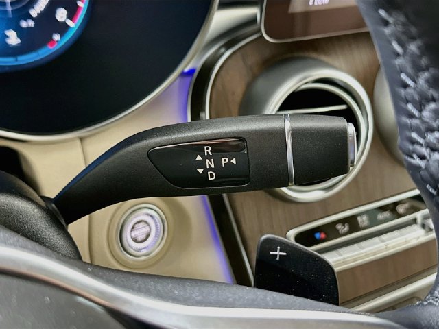 2022 Mercedes-Benz GLC GLC300 - Photo 21