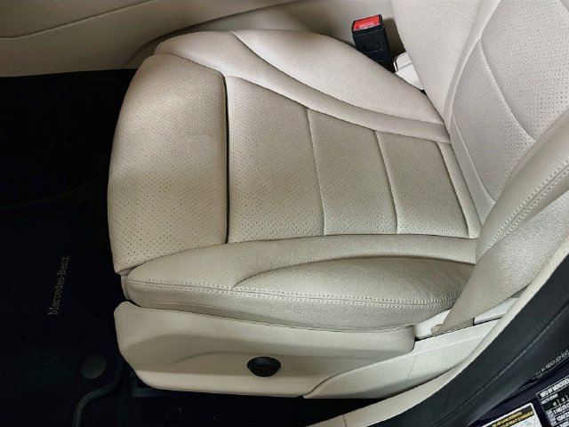 2022 Mercedes-Benz GLC GLC300 - Photo 23