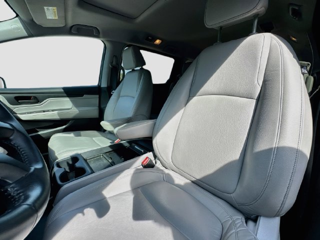 2024 Honda Odyssey EX-L - Photo 18