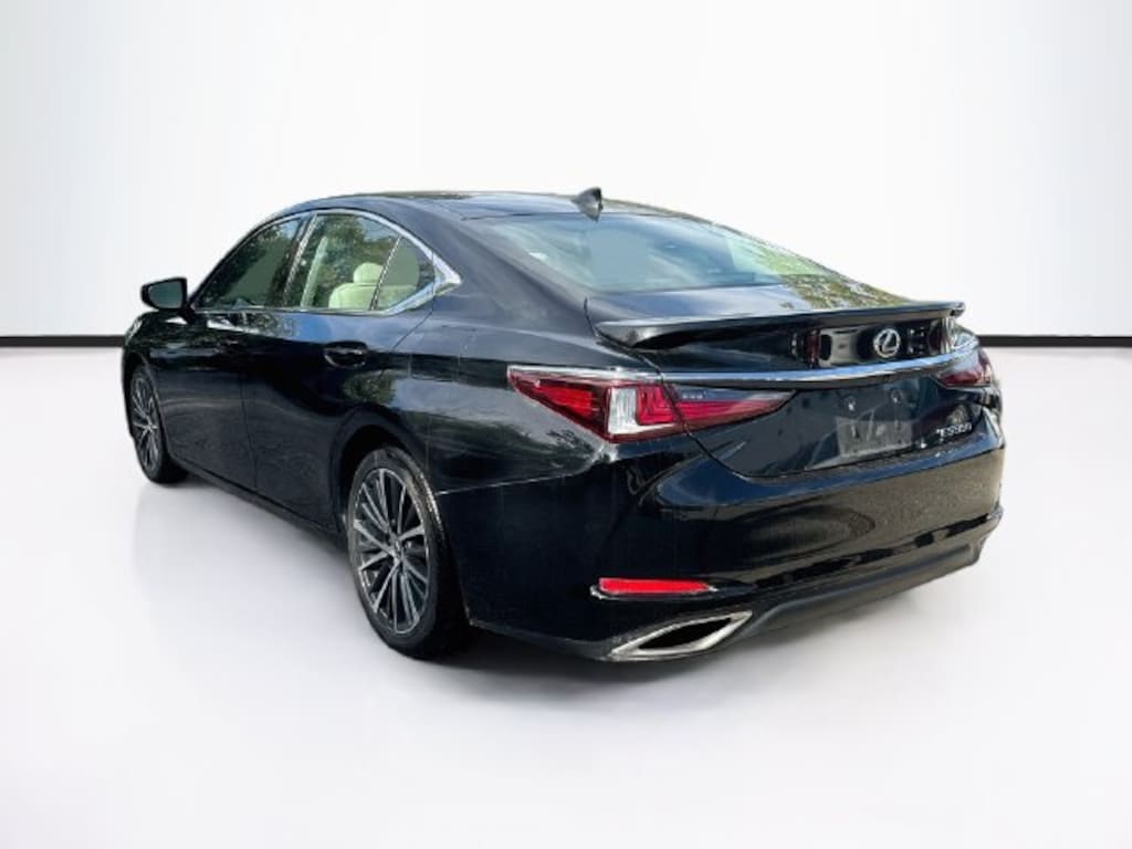 Used 2023 Lexus ES 350 Sedan