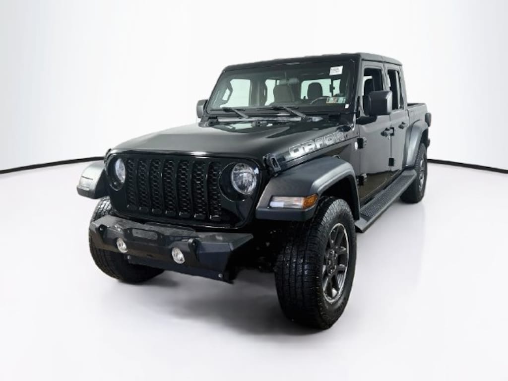 Used 2020 Jeep Gladiator Sport Truck