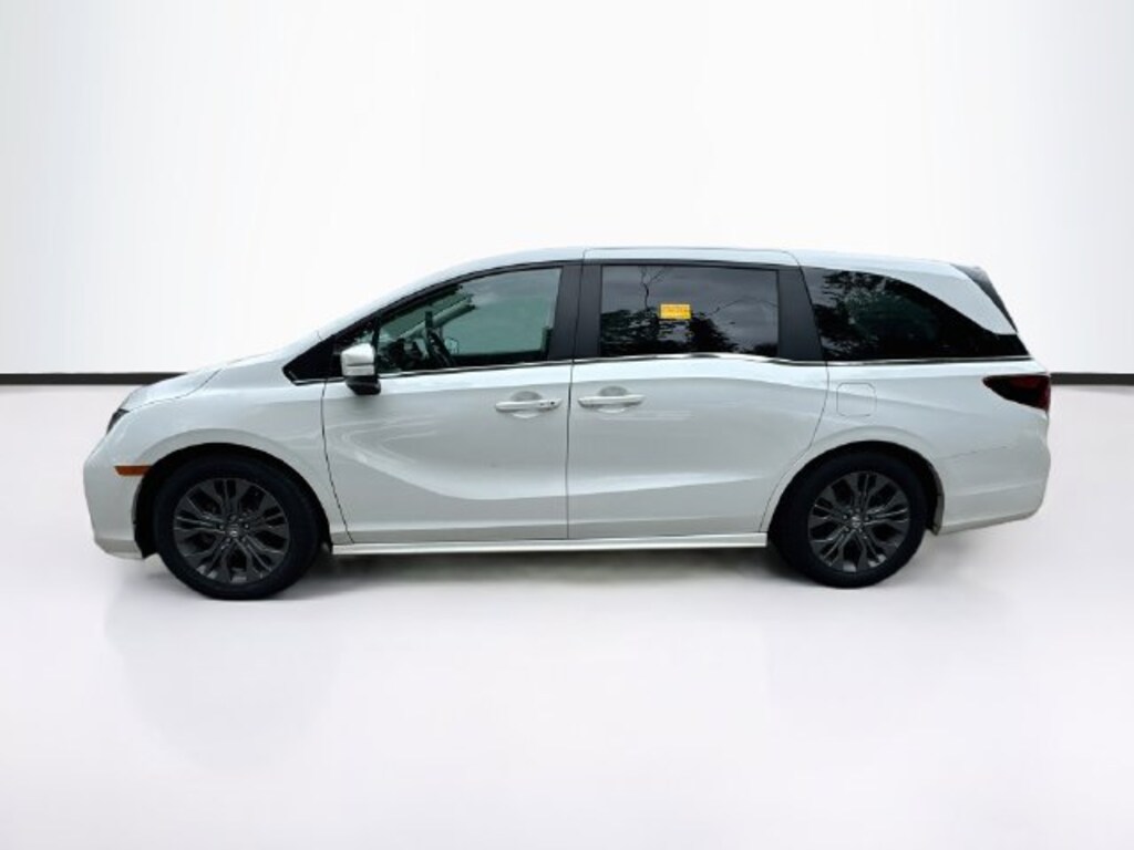 Used 2025 Honda Odyssey Touring Minivan/Van