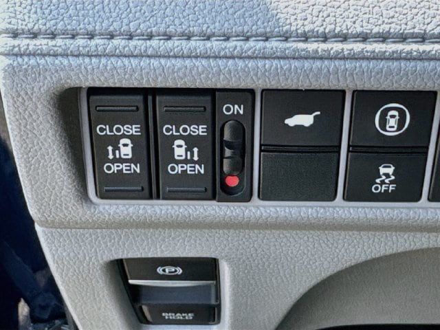 2024 Honda Odyssey EX-L - Photo 9