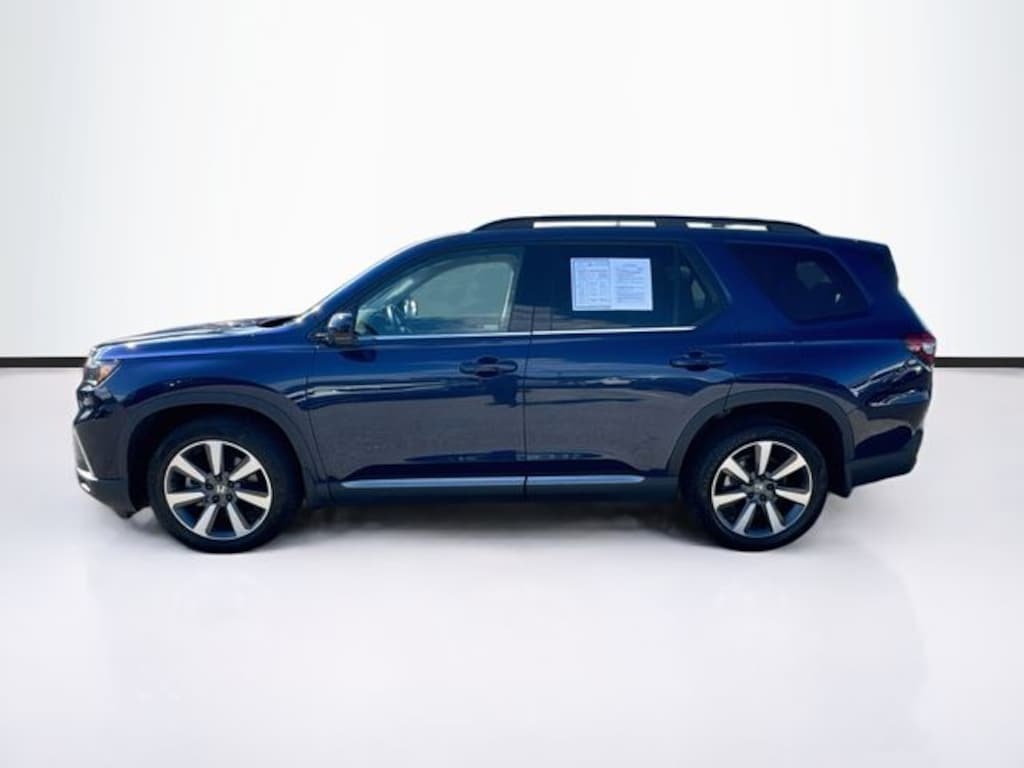 Used 2025 Honda Pilot Touring SUV