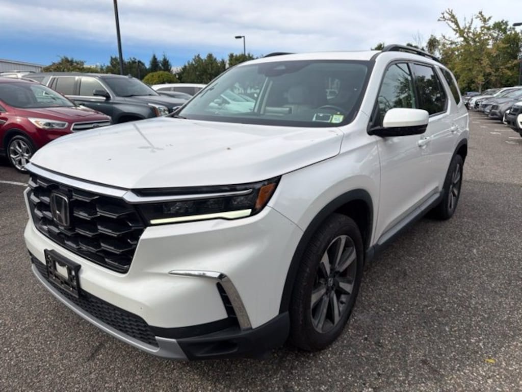 Used 2024 Honda Pilot Touring SUV