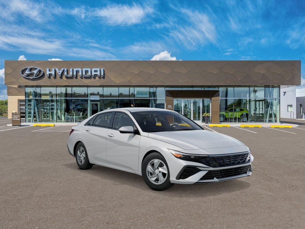 New 2026 Hyundai Elantra SE Sedan