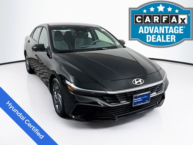 2025 Hyundai Elantra Hybrid Sedan 