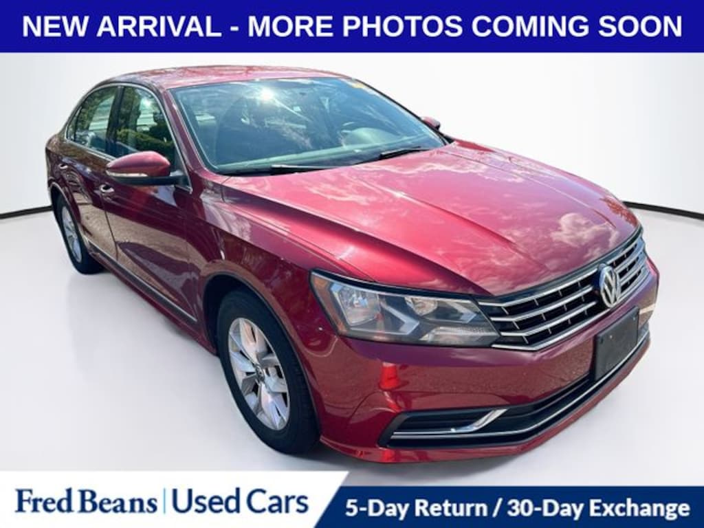 Used 2016 Volkswagen Passat 1.8T S Sedan