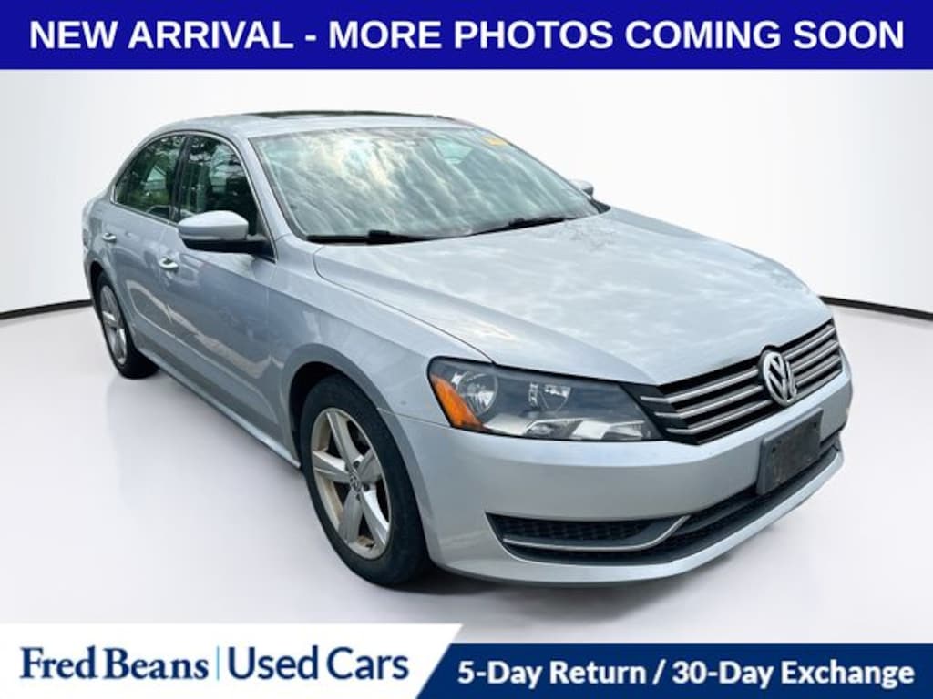 Used 2013 Volkswagen Passat 2.5 SE Sedan