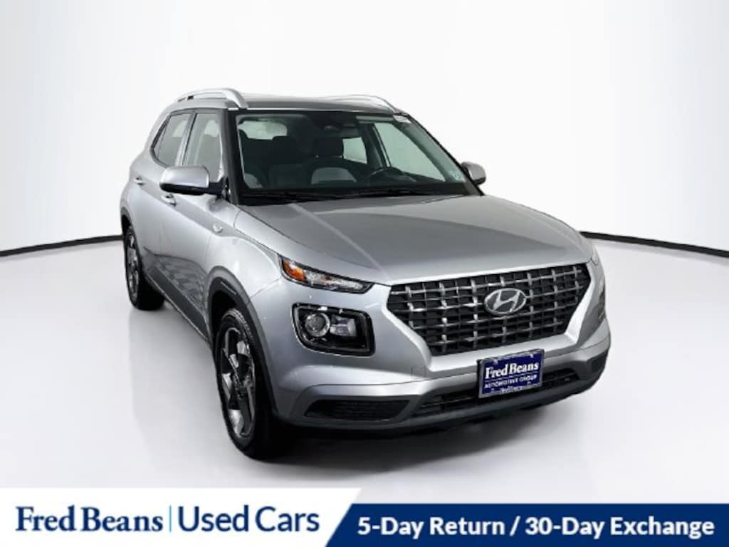 Used 2024 Hyundai Venue SEL SUV