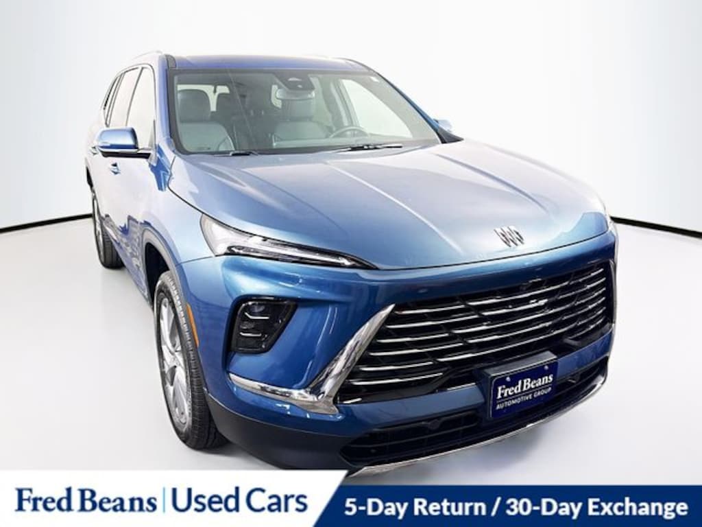 Used 2025 Buick Enclave Preferred SUV